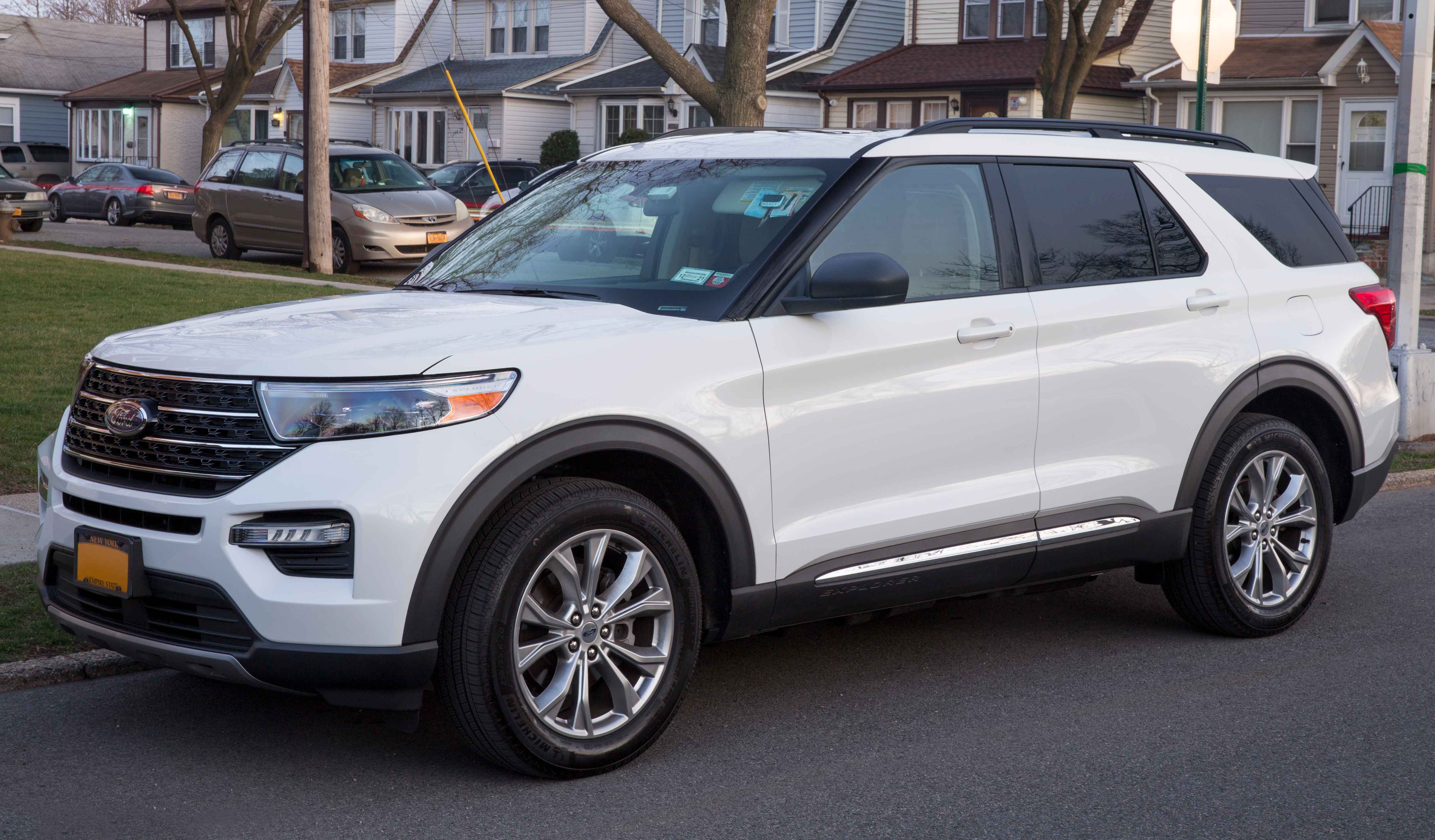 2020-Present Ford Explorer