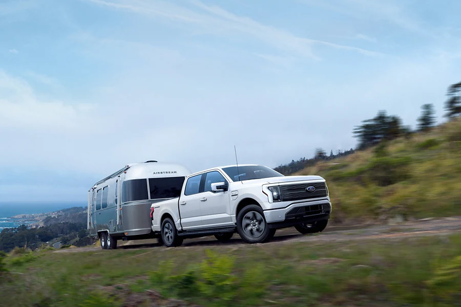 Ford F-150 Lightning Towing