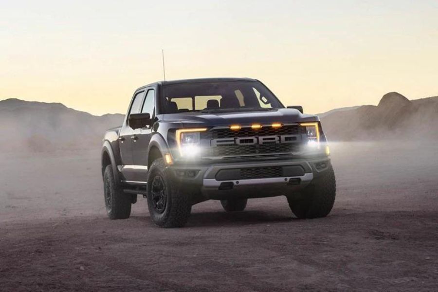 2022 Ford F-150 Raptor On The Road