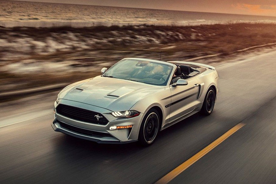 2018 Ford Mustang on the Road