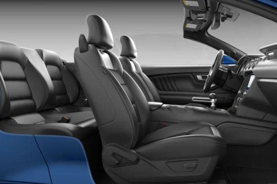 2022 Ford Mustand EcoBoost Premium Interior