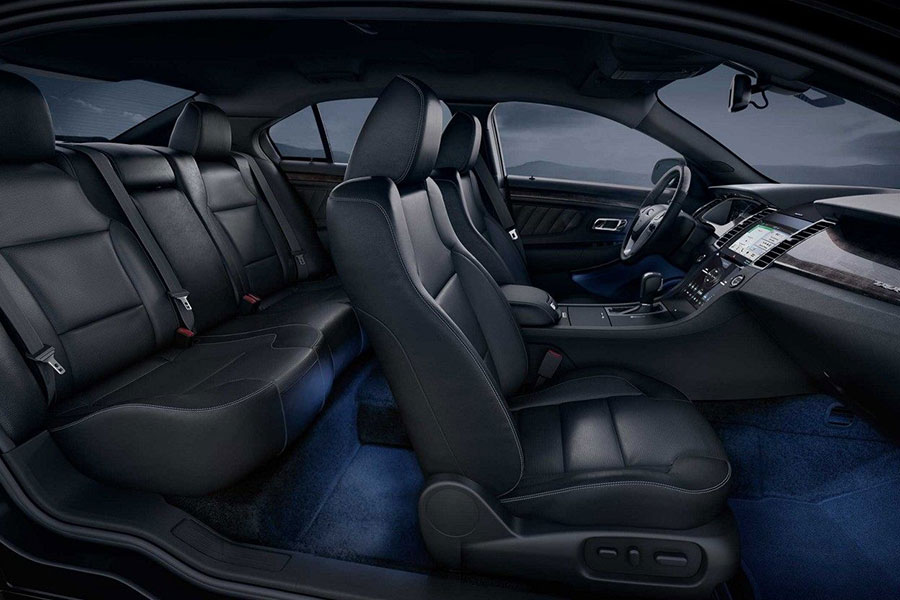 2018 Ford Taurus Interior