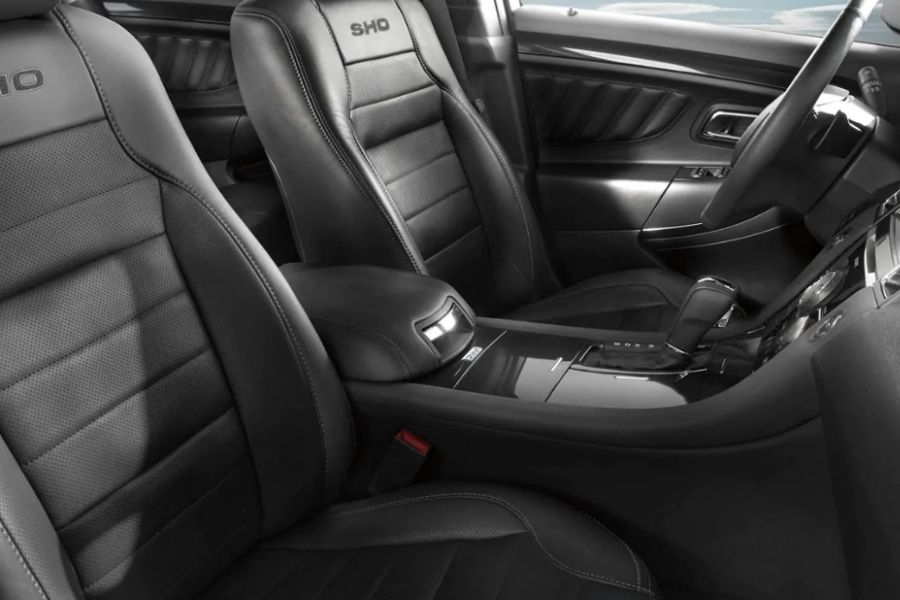 2019 Ford Taurus Interior