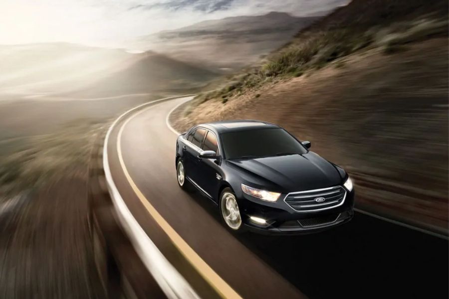 2019 Ford Taurus on the Road