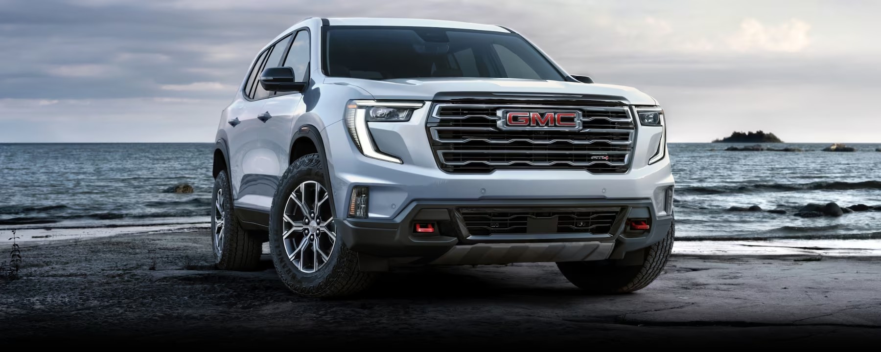 2024 GMC Acadia Front