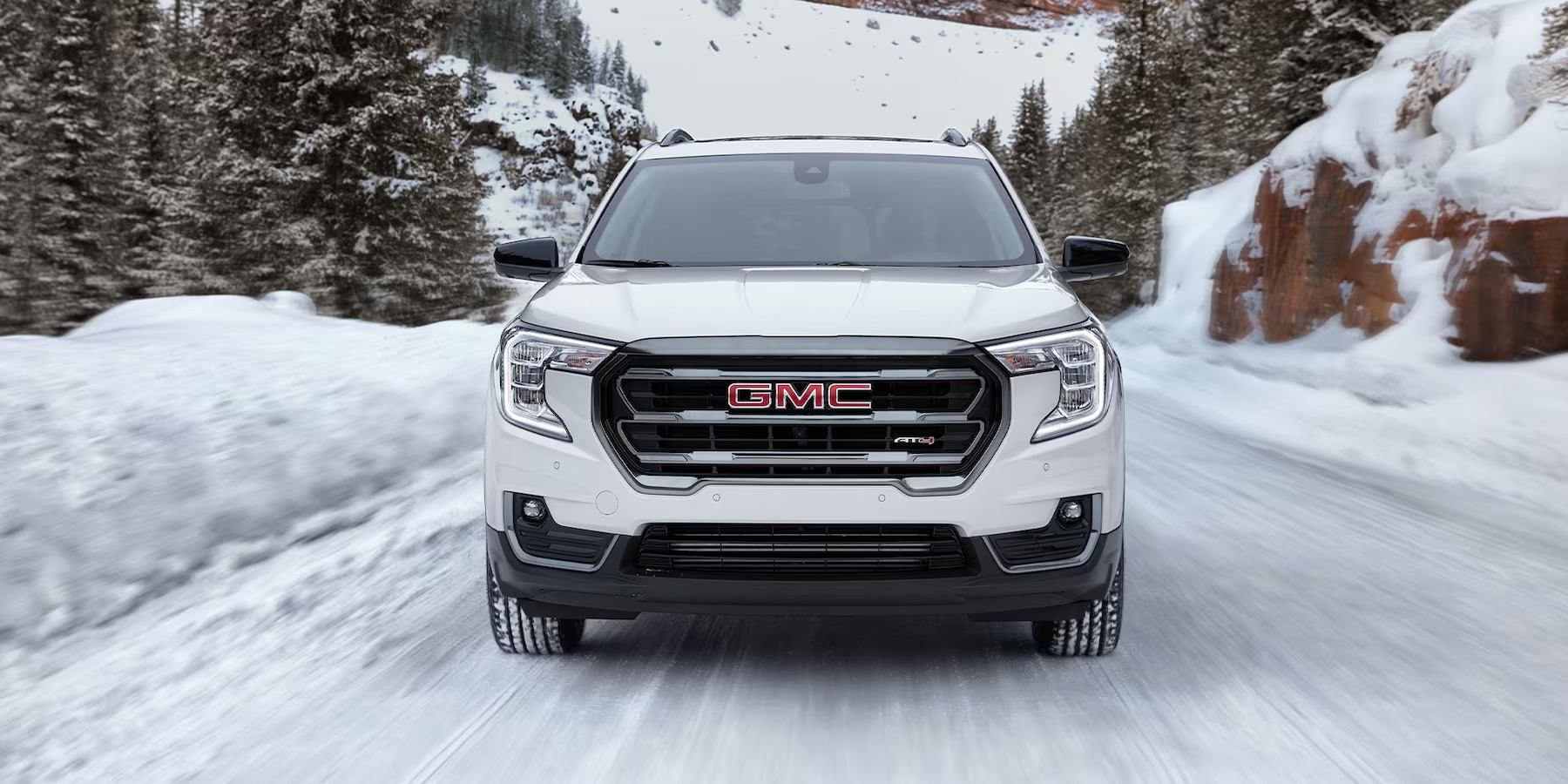 2024 GMC Terrain Front