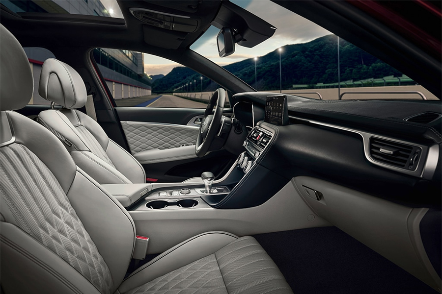 2022 Genesis G70 Interior