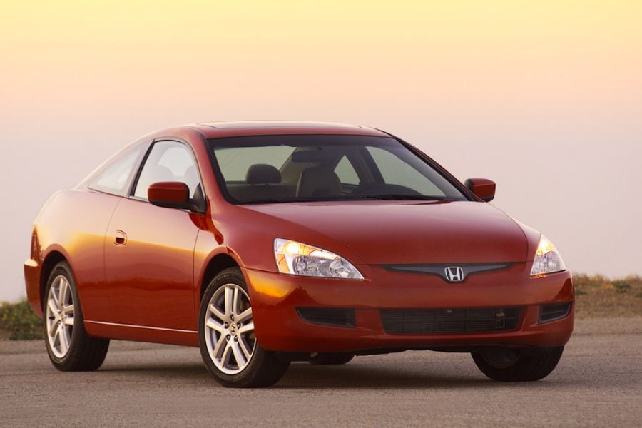 2004 Honda Accord EX Coupe On The Road