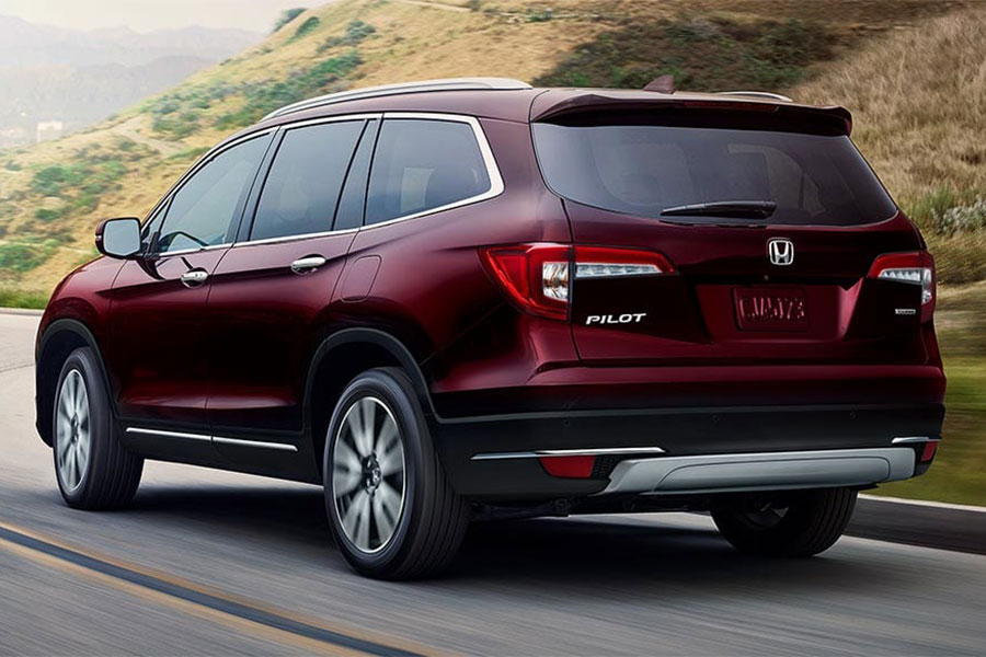 2019 Honda Pilot on the Road