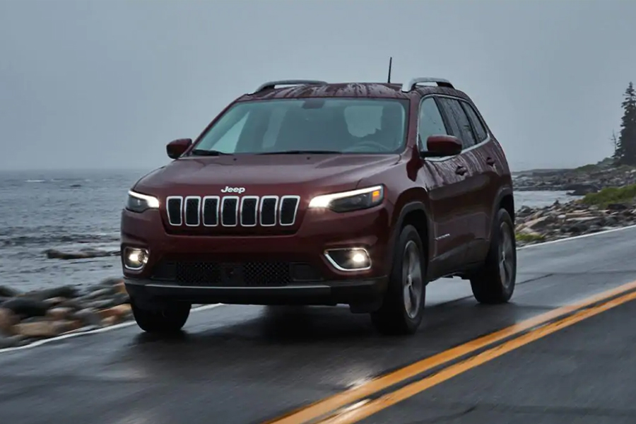 2021 Jeep Cherokee on the Road