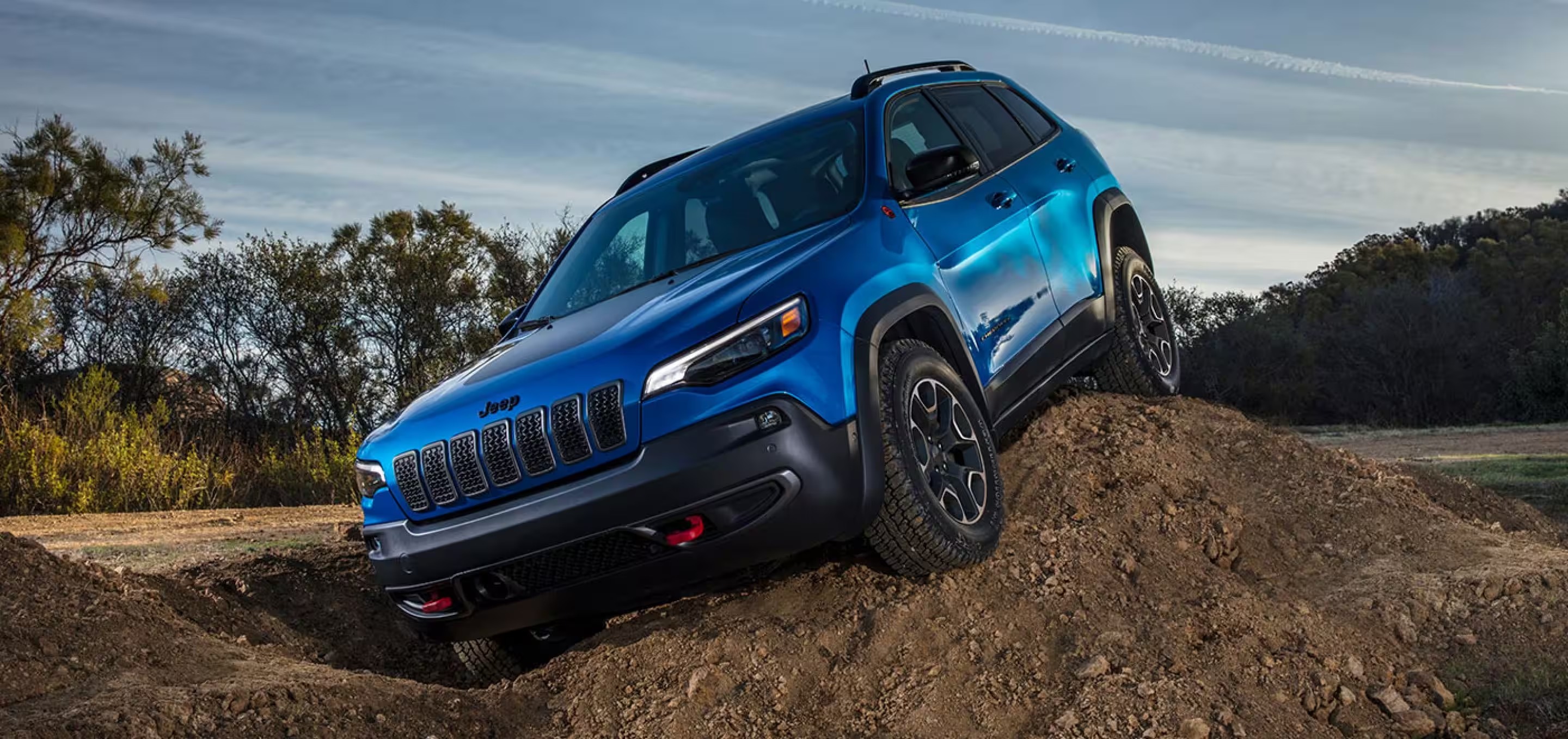 2023 Jeep Cherokee Off-Roading