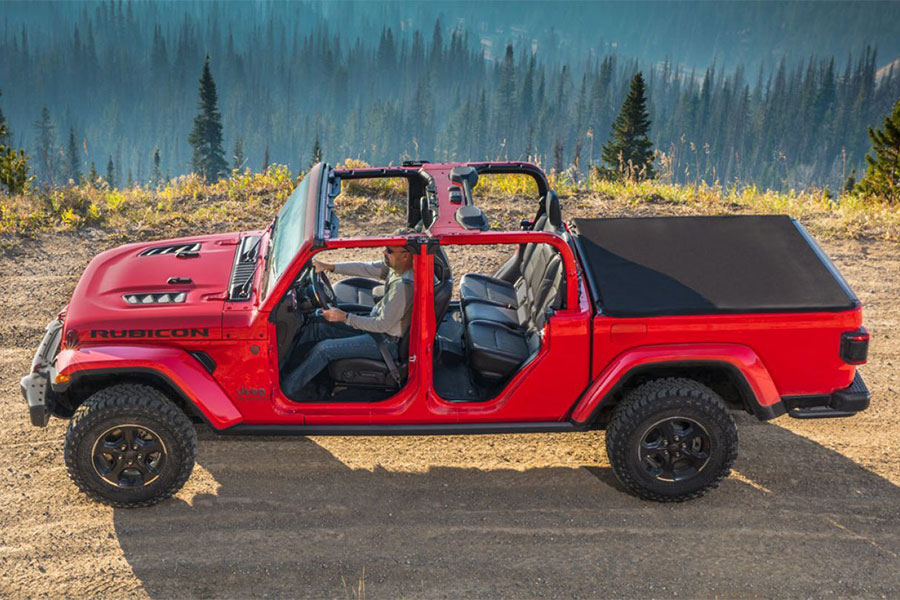 2020 Jeep Gladiator Doors and Roof Removed