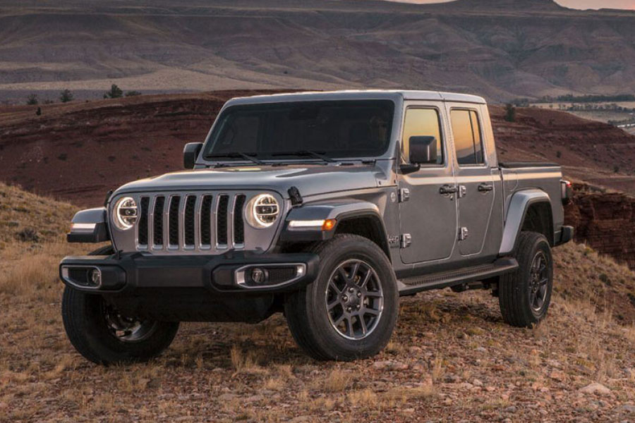 2020 Jeep Gladiator Off-Roading