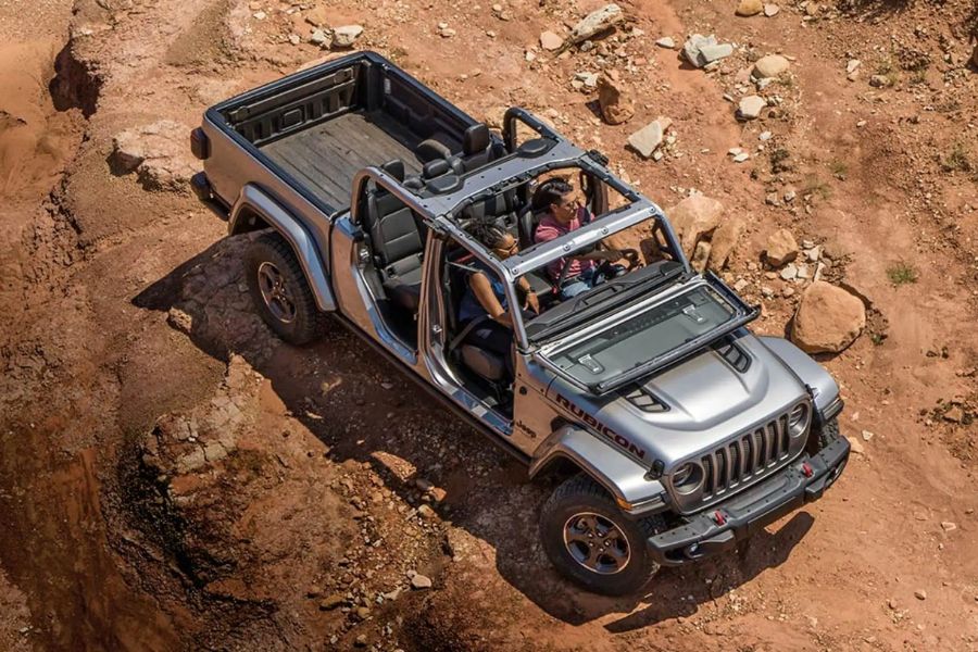 2023 Jeep Gladiator Off Roading