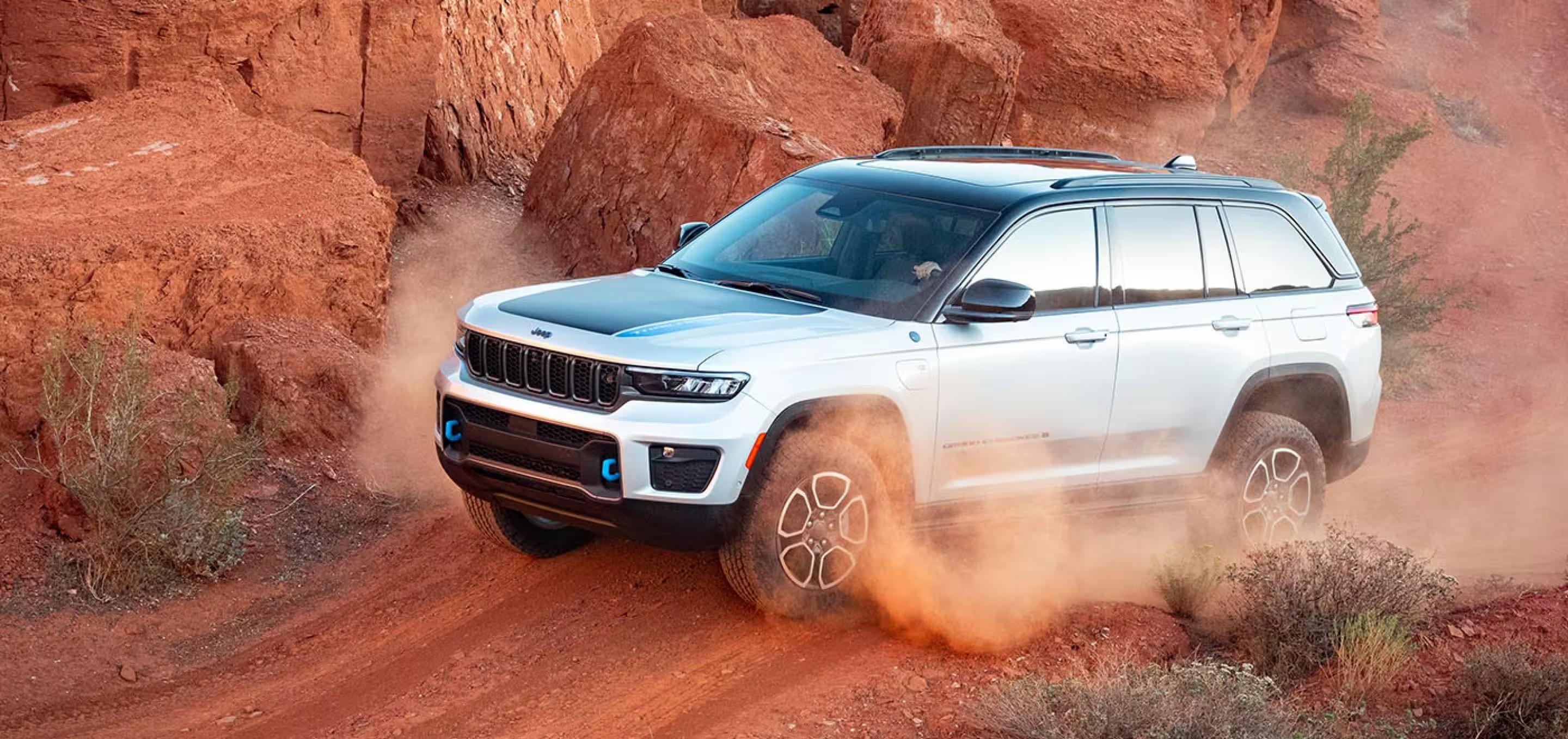 2024 Jeep Grand Cherokee Off-Roading