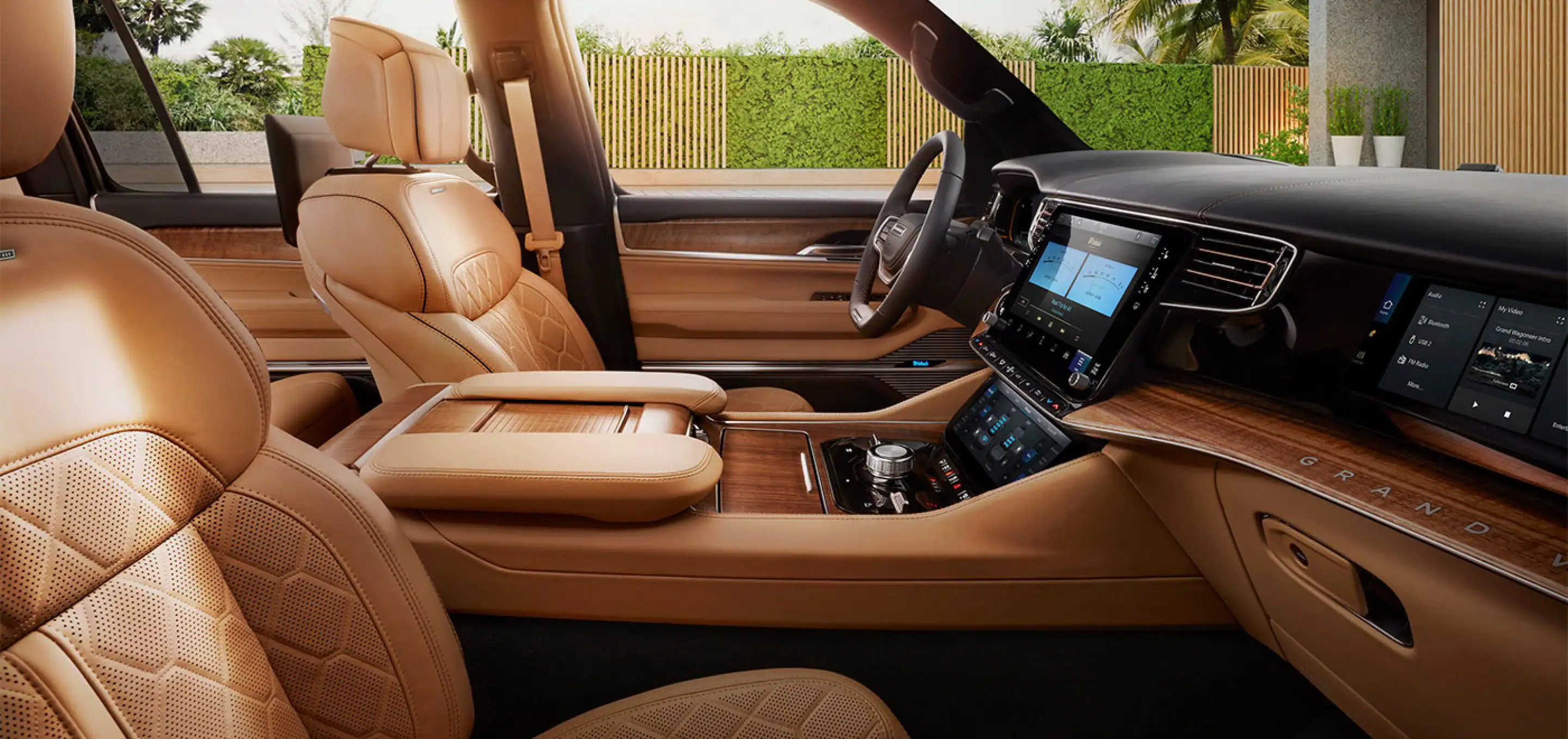 2023 Jeep Grand Wagoneer Interior