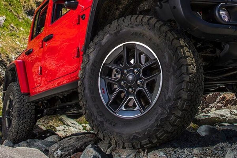 2020 Jeep Wrangler Unlimited Rubicon Tires