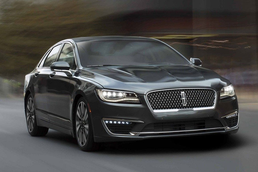 2019 Lincoln MKZ on the Road