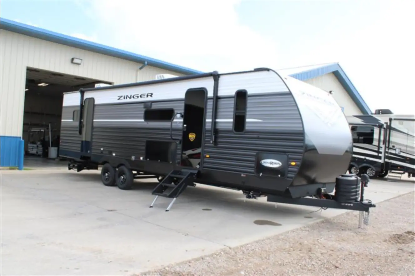 CrossRoads RV Zinger 320FB Exterior