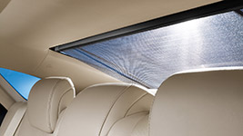 2018 Toyota Avalon Rear Sunshade