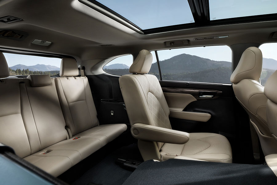 2020 Toyota Highlander Interior