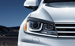 2017 Volkswagen Touareg Bi-Xenon Headlights