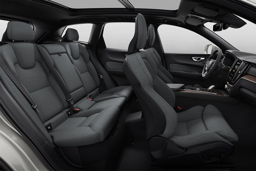 2022 Volvo XC60 Interior