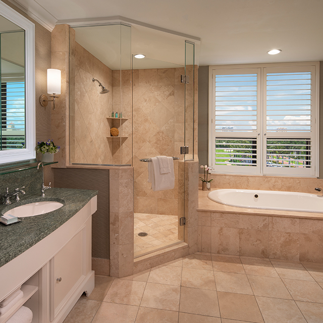 Deluxe Suite with Resort View Bathroom