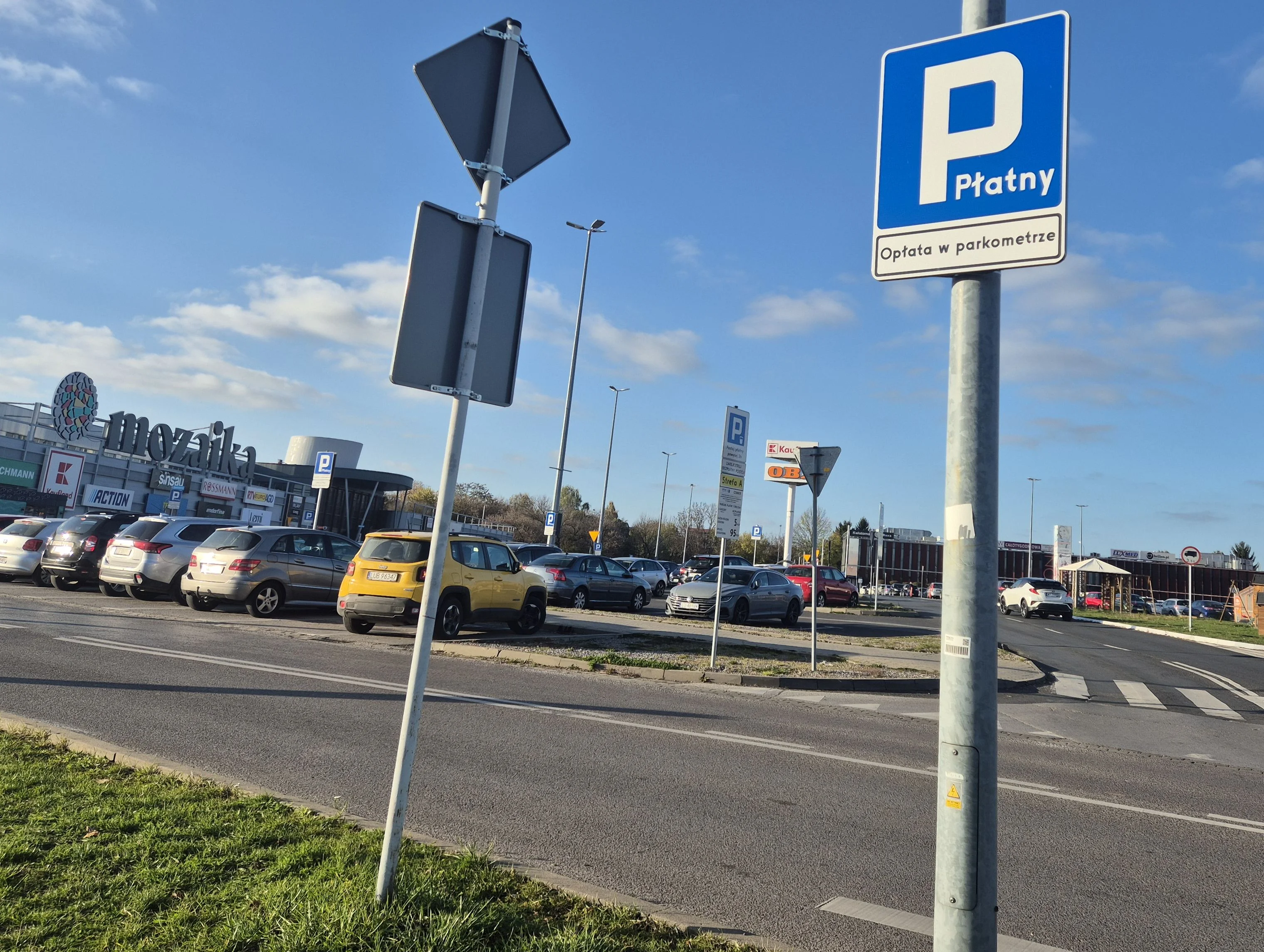 Lublin. Parkomaty pojawiły się pod kolejną galerią