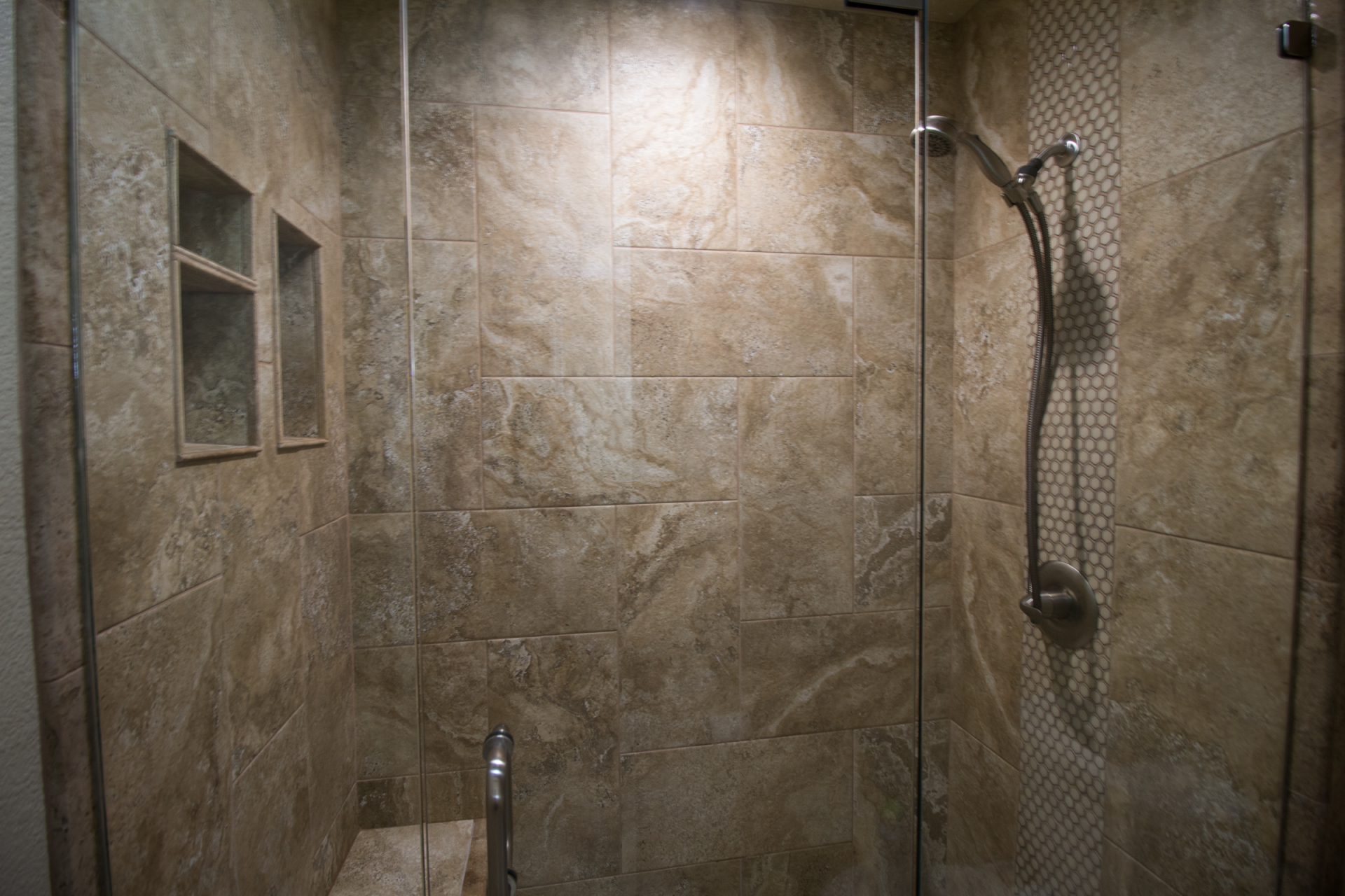 jarrell-signature-hall-bathroom-remodel-7