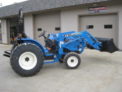 Bobcat tractor dealers