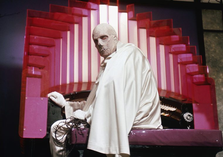 Phibes-3.jpg