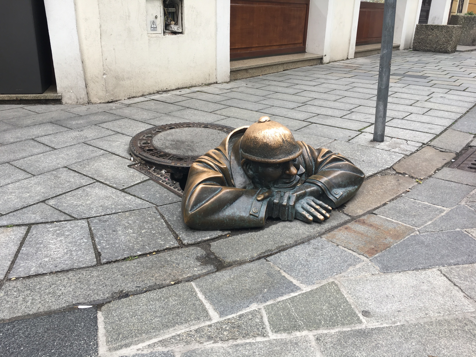 Famous-sculpture-in-Bratislava