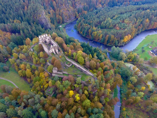 Divci kamen, zricenina hradu, Jizni Cechy, Southern Bohemia, Dominicus, Dominican Republic, aerial, photography, above image, drone, DJI Phantom 4