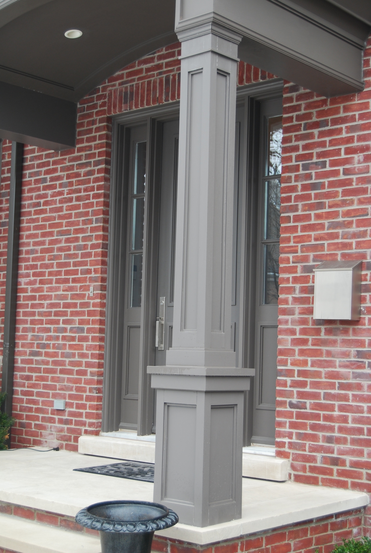 column, porch, exterior carpentry, exterior trim, royal exterior fine carpentry, toronto