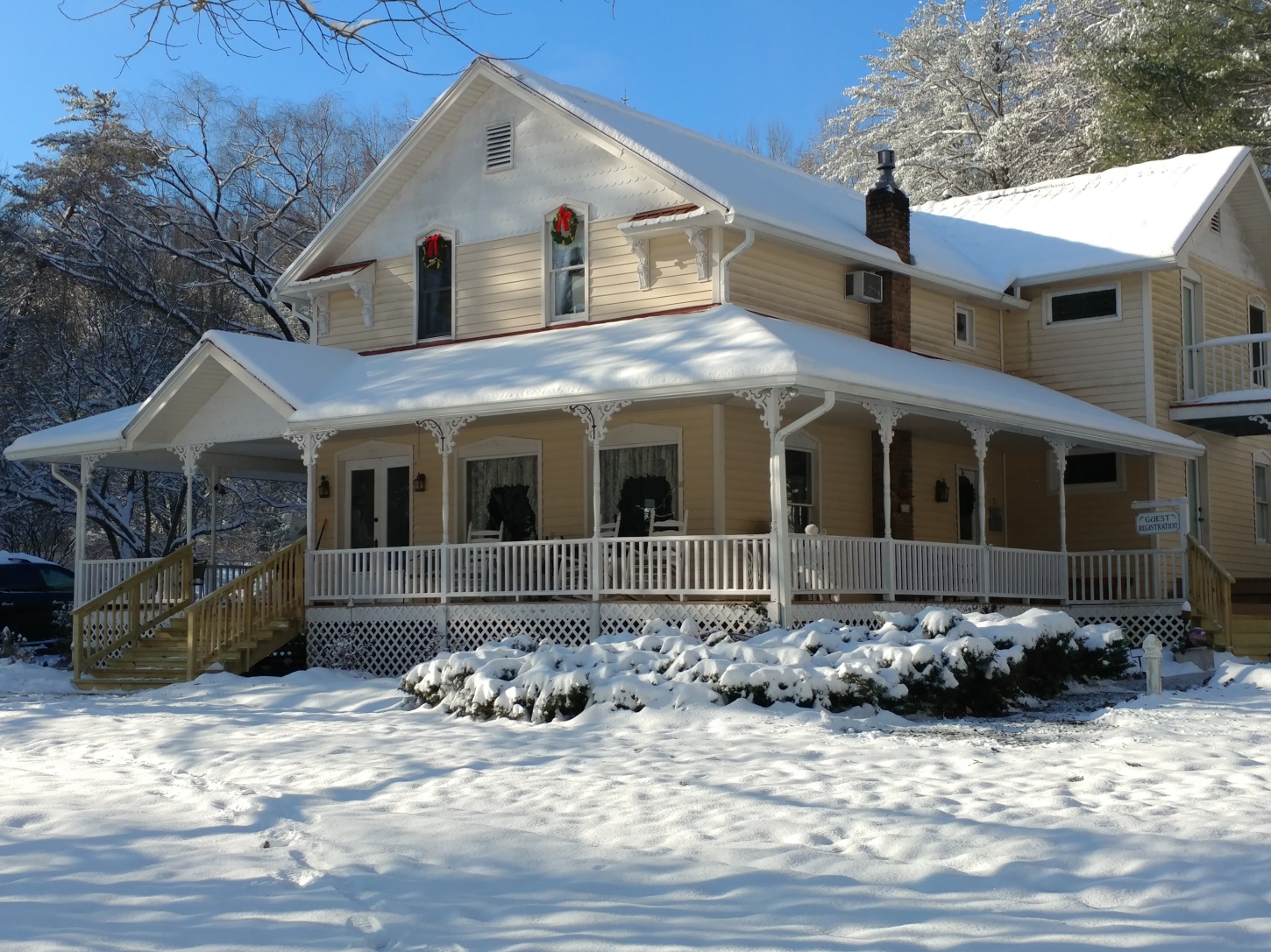 Misty Mountain Inn Cottages