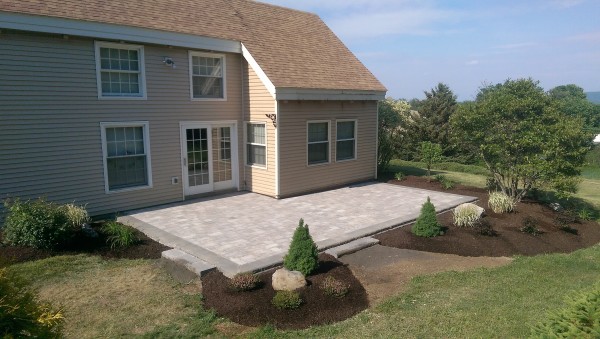 New Patio & Planter Beds