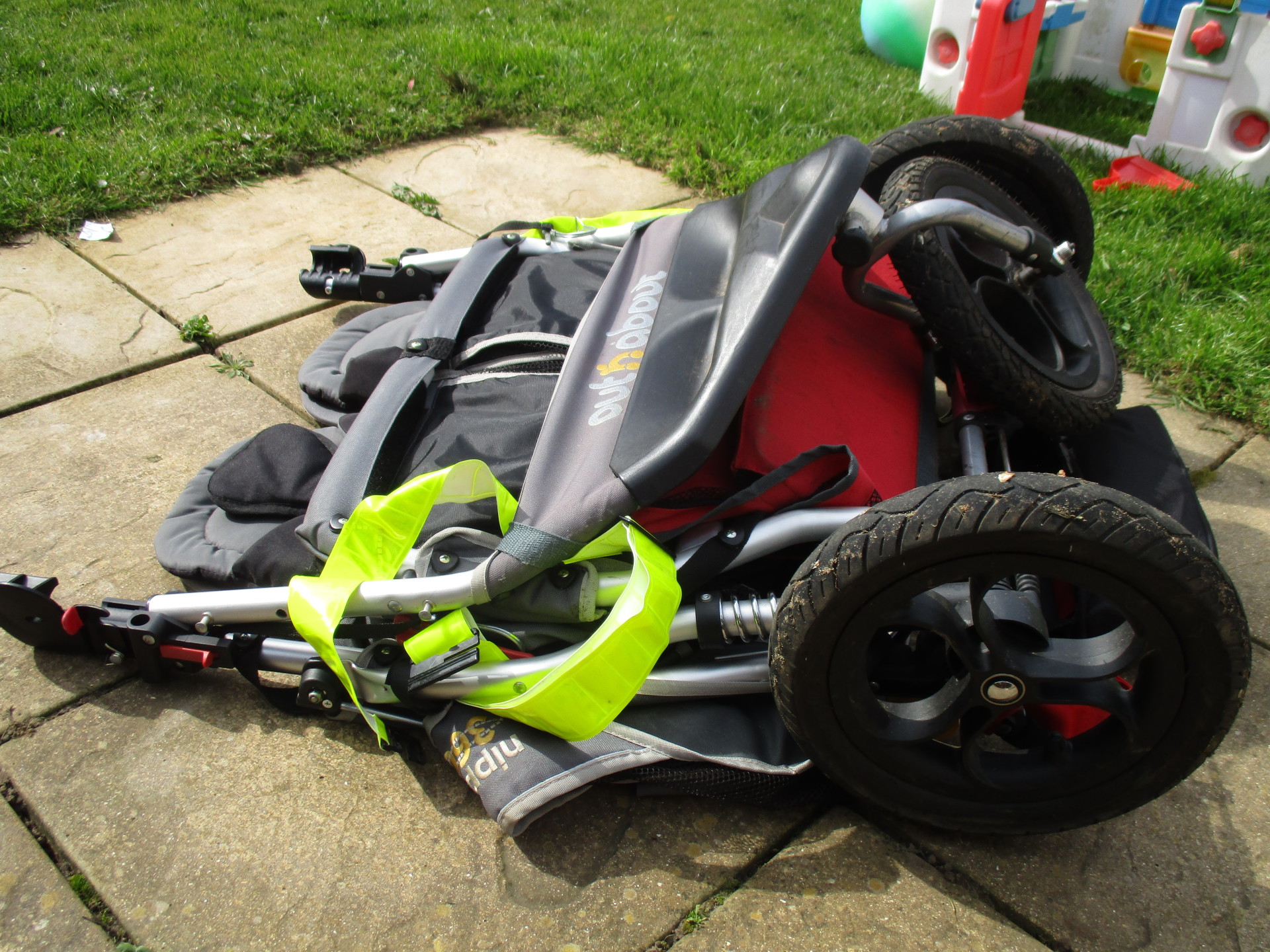 out n about eva wheels