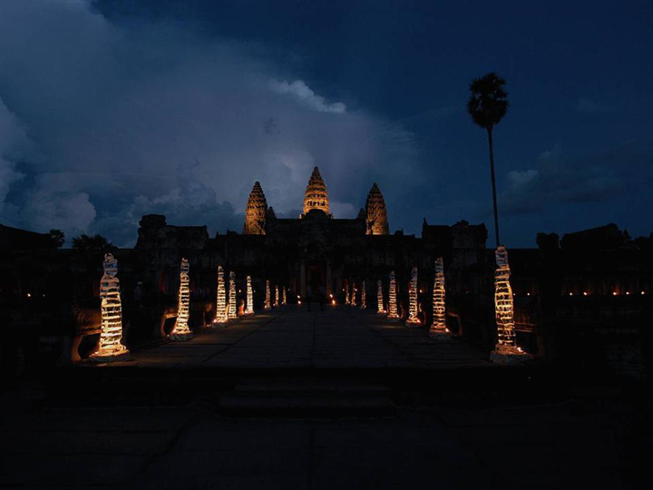 Jose Carreras at Angkor Watt