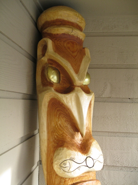 Totem pole: detail