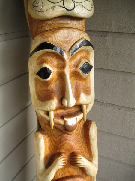 Totem pole: detail.