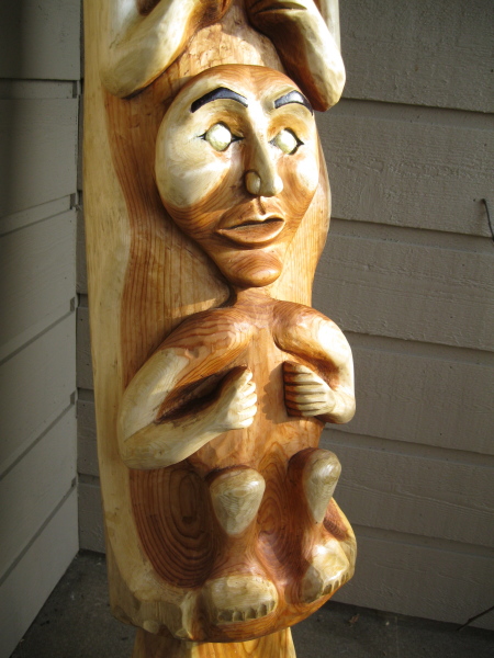 Totem pole: detail