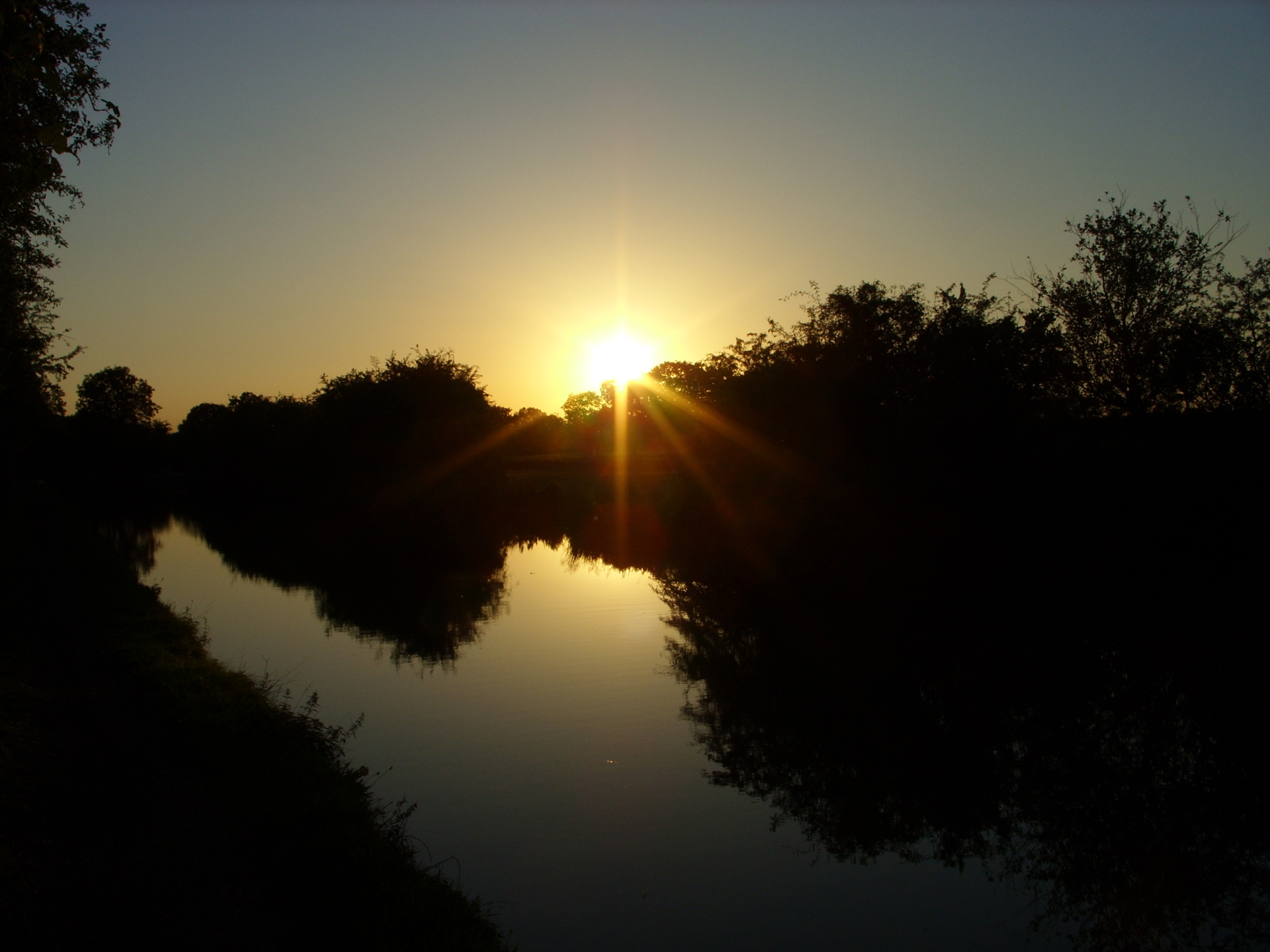 Evening on the canal