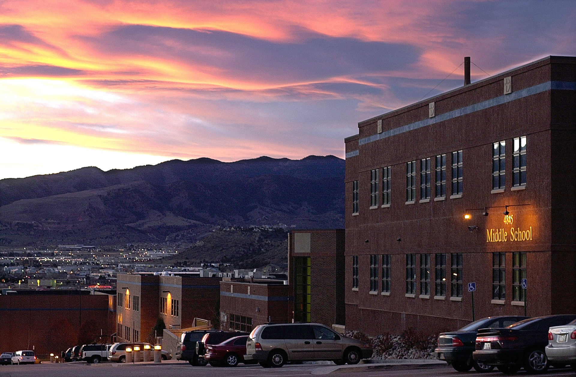 Colorado springs la petite