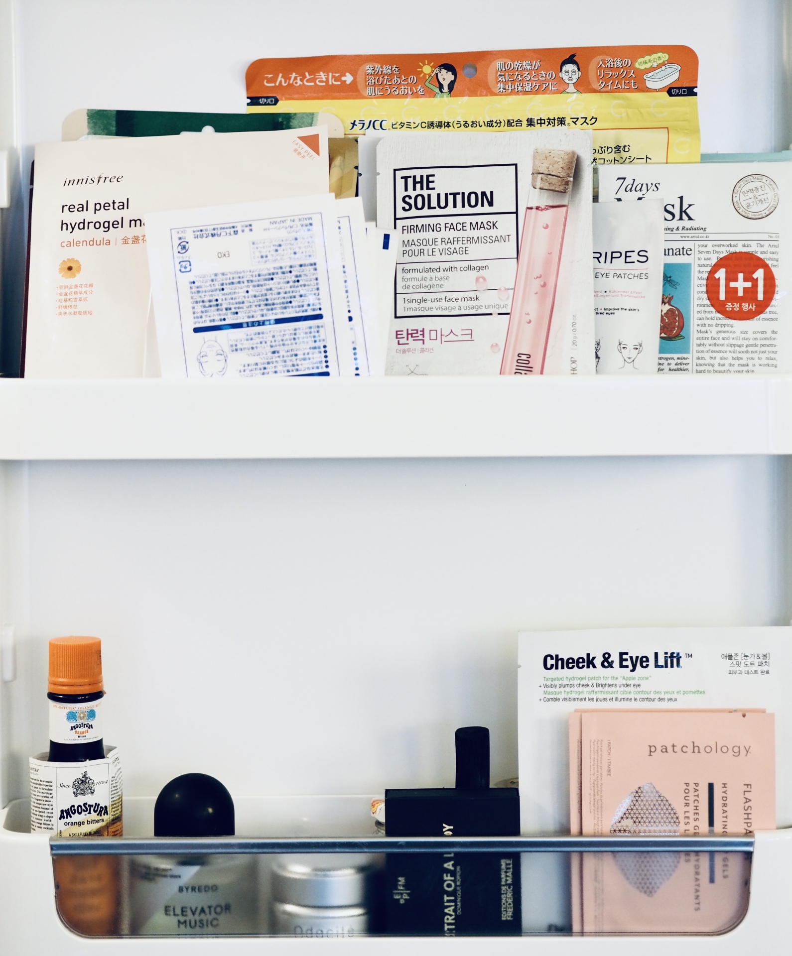 storing-cosmetics