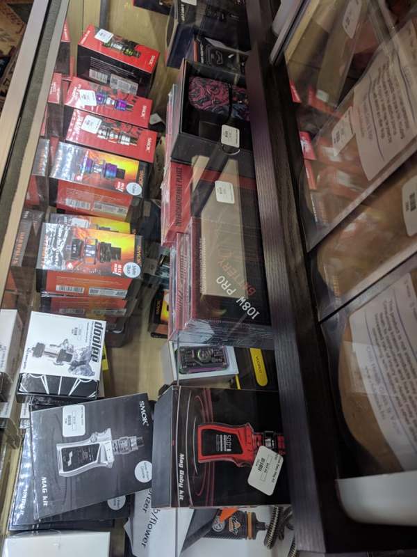 chili heads glass & vape