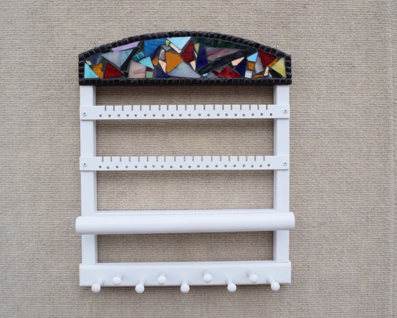 Wall jewelry organizer