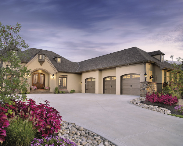 Clopay Residential Garage Doors | www.longbarninc.com