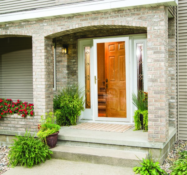 Larson - Storm Doors | www.longbarninc.com