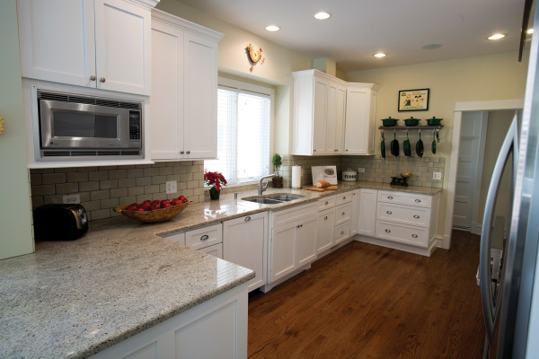 Bertch - Kitchen Cabinets | www.longbarninc.com